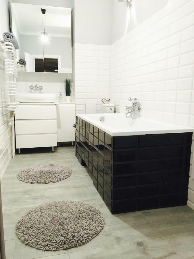 Clicktheflat Apartment Chmielna 7 Варшава Екстериор снимка