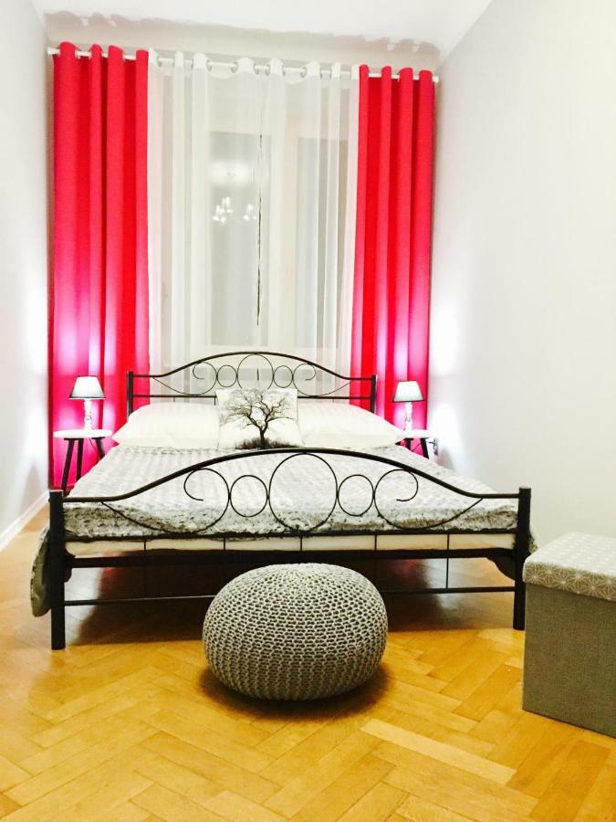 Clicktheflat Apartment Chmielna 7 Варшава Екстериор снимка
